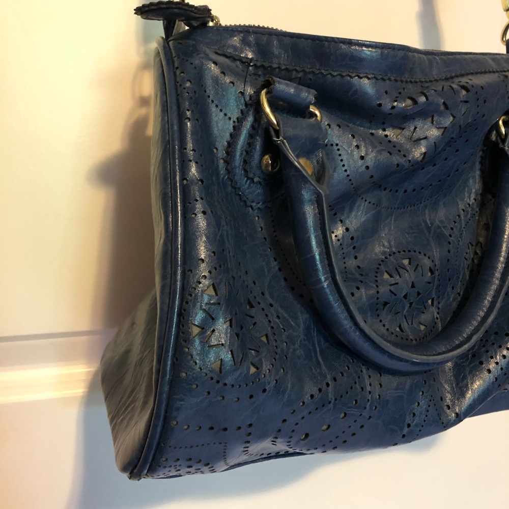 Steve Madden floral die cut purse